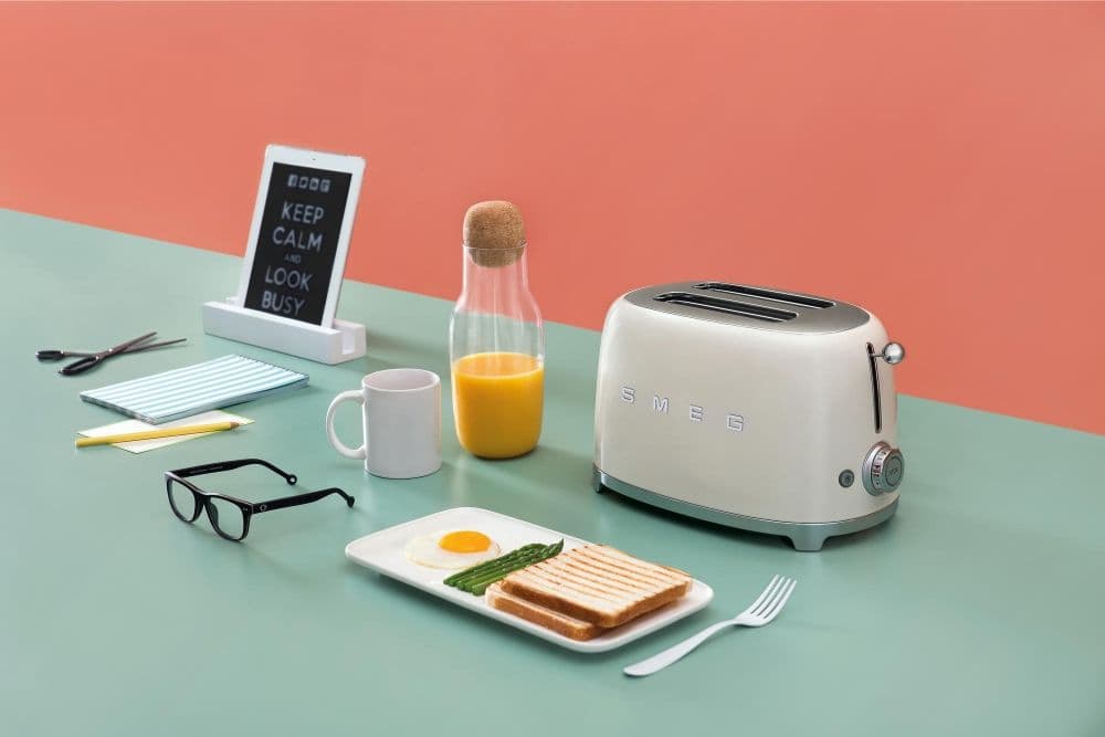 Тостер Smeg TSF01CREU