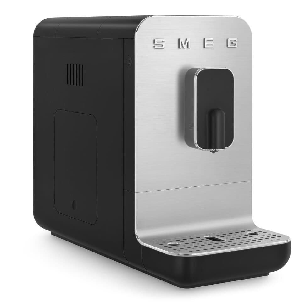 Отдельностоящая кофемашина Smeg BCC01BLMEU