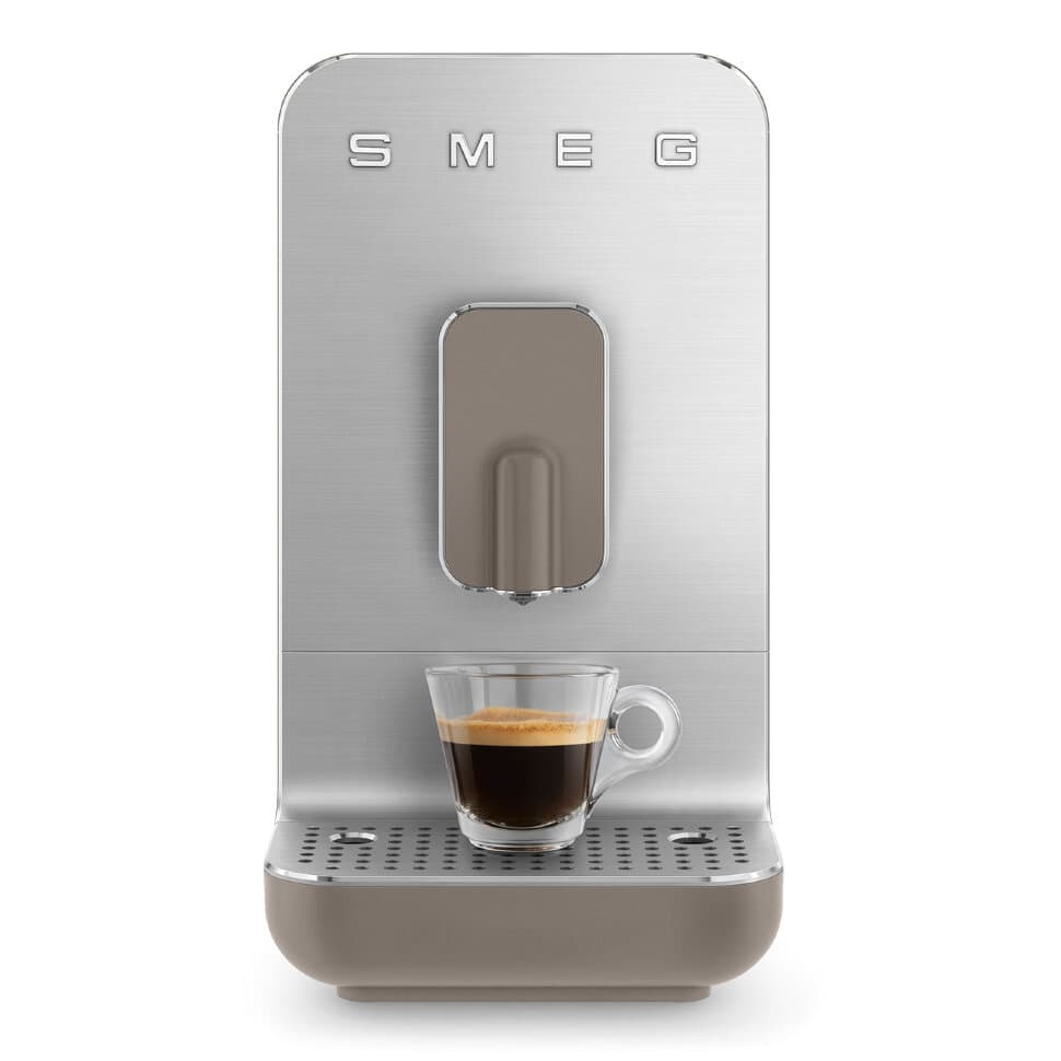 Отдельностоящая кофемашина Smeg BCC01TPMEU